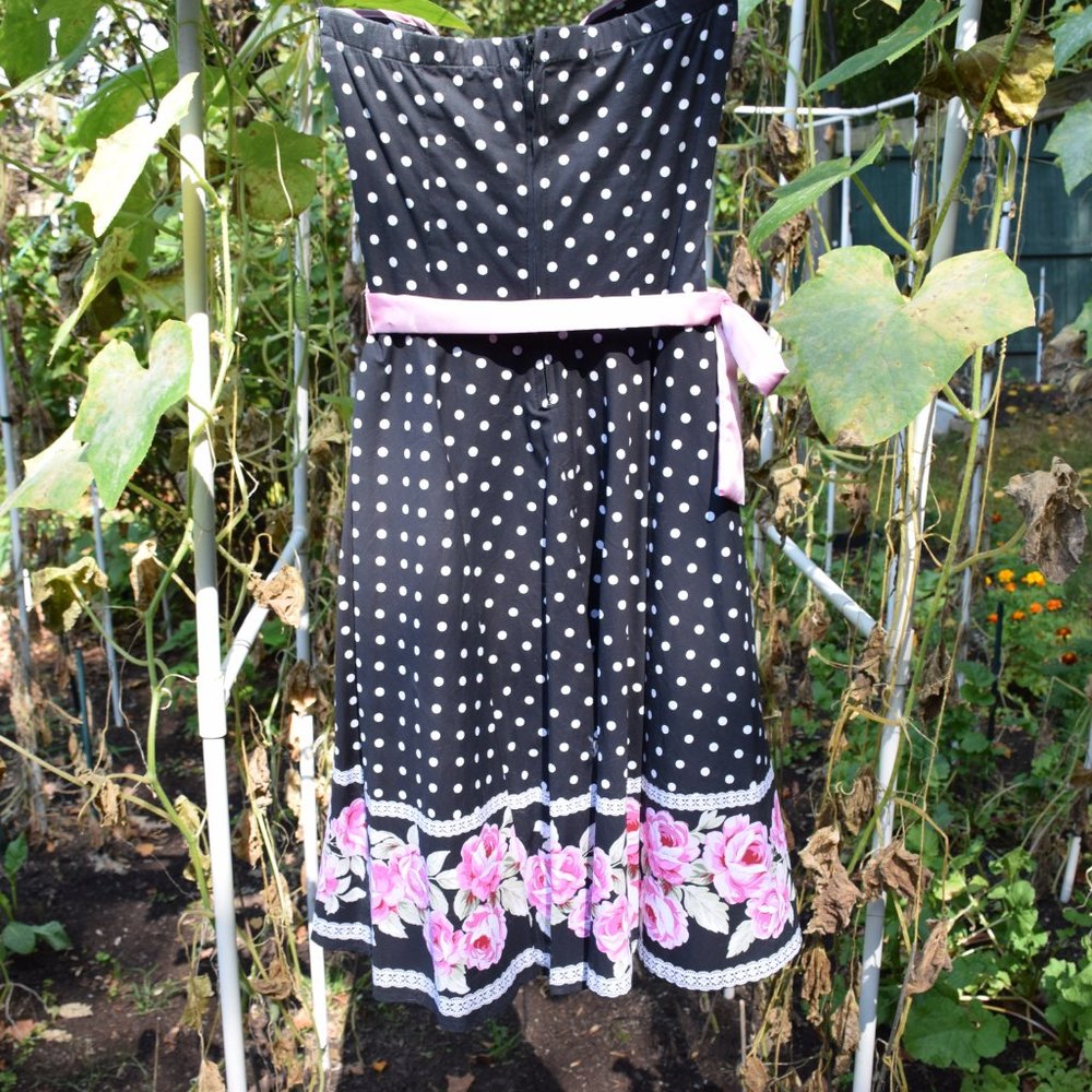 Vintage Dress with Bow and Flower Detail